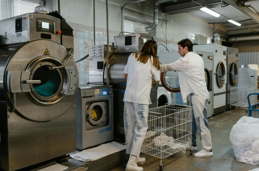 Streamline Your Laundry Routine: How a Washing and Ironing Service Can Save You Time and Effort